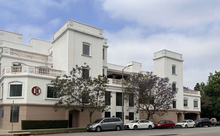 Pictures of Office property located at 955 Carrillo Dr, Los Angeles, CA 90048 for sales - image #1