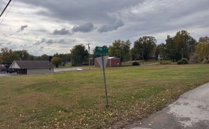 Pictures of Land property located at King & Washington, Maysville, MO 64469 for sales - image #1