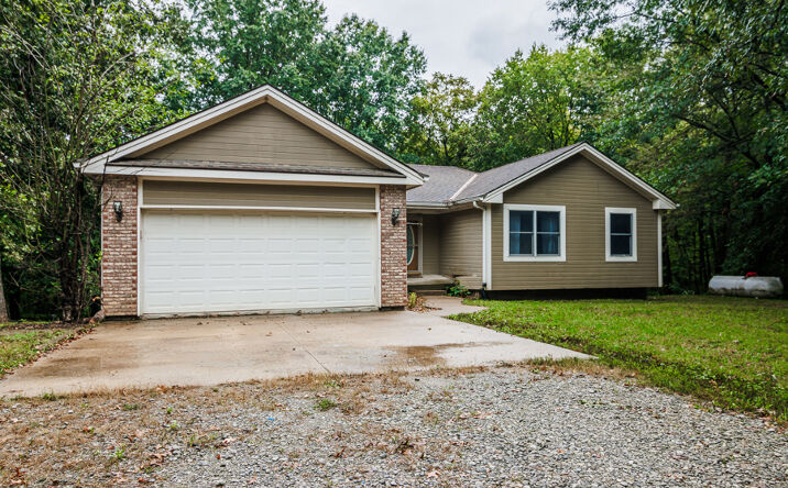 Pictures of Land property located at 5504 NW Whispering Oaks, Cameron, MO 64429 for sales - image #1