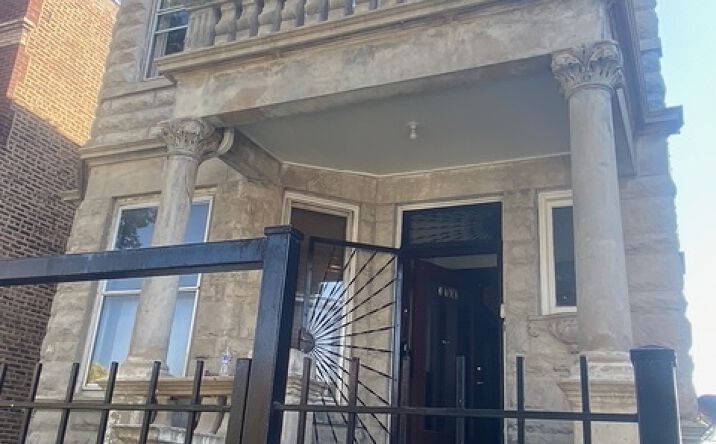 Pictures of Multifamily property located at 3903 W Monroe Street, Chicago, IL 60624 for sales - image #1