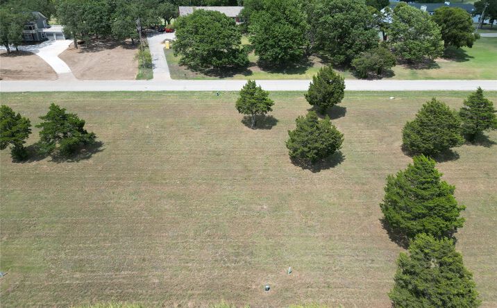Pictures of Land, Multifamily property located at 528 Country Club Road, Ardmore, OK 73401 for sales - image #1
