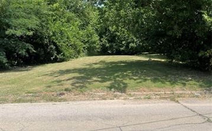 Pictures of Land, Multifamily property located at 228 S Central Avenue, Cushing, OK 74023 for sales - image #1
