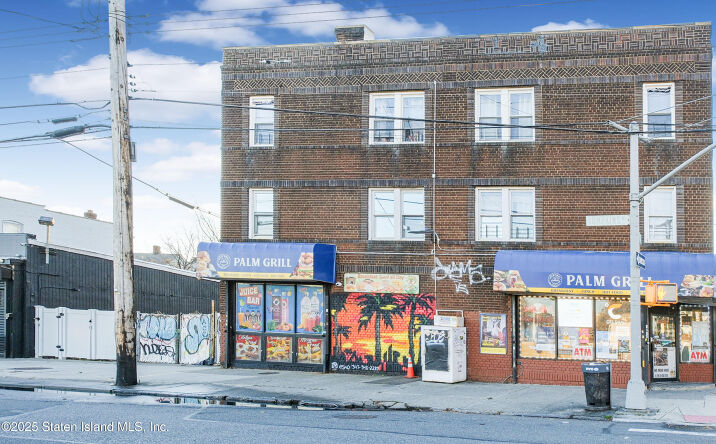 image of property at 162 SAINT MARYS AVE Staten Island NY 10305-1715