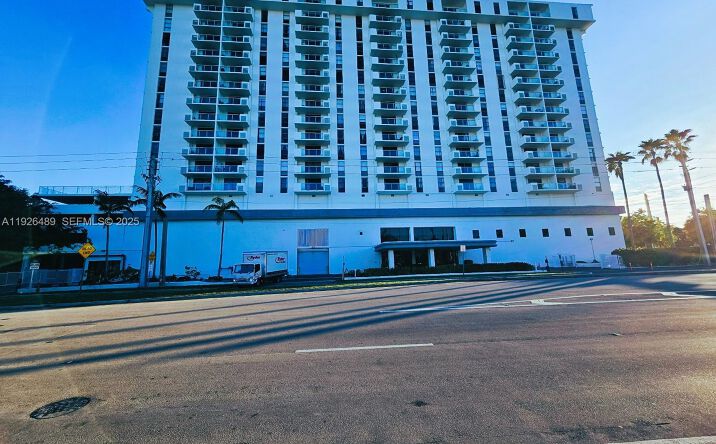 Pictures of Office property located at 13499 Biscayne Blvd #CU206, North Miami, FL 33181 for sales - image #1
