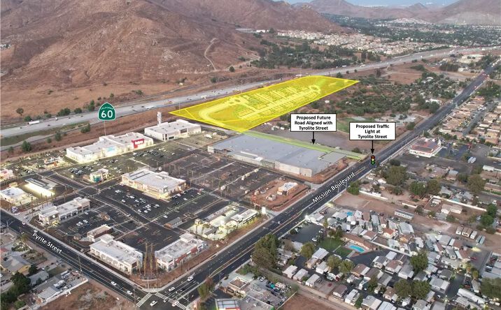 Pictures of Land property located at Mission Boulevard, Jurupa Valley, CA 92509 for sales - image #1