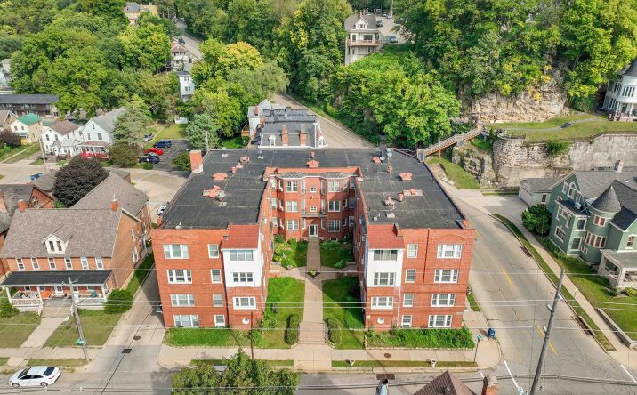 Pictures of Multifamily property located at 201 W 17th Street, Dubuque, IA 52001 for sales - image #1