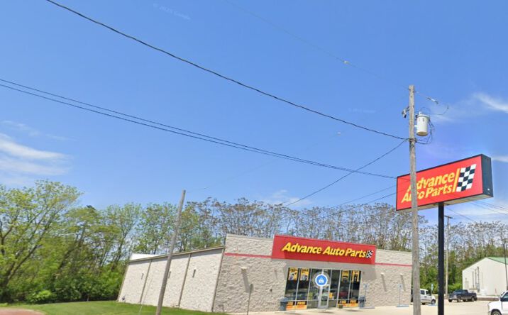 Pictures of Retail property located at 317 Lake Land Blvd, Mattoon, IL 61938 for sales - image #1