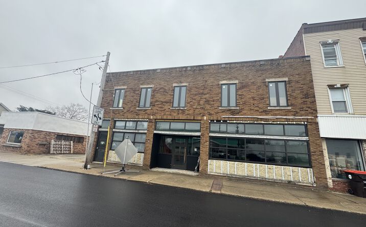 Pictures of Retail property located at 120 Walnut Street, Washington, IL 61571 for sales - image #1