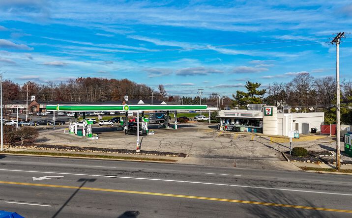 Pictures of Retail property located at 3050 Graham Rd, Stow, OH 44224 for sales - image #1