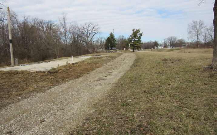 Pictures of Retail, Land property located at 17039 Hillside Ln, Jerseyville, IL 62052 for sales - image #1