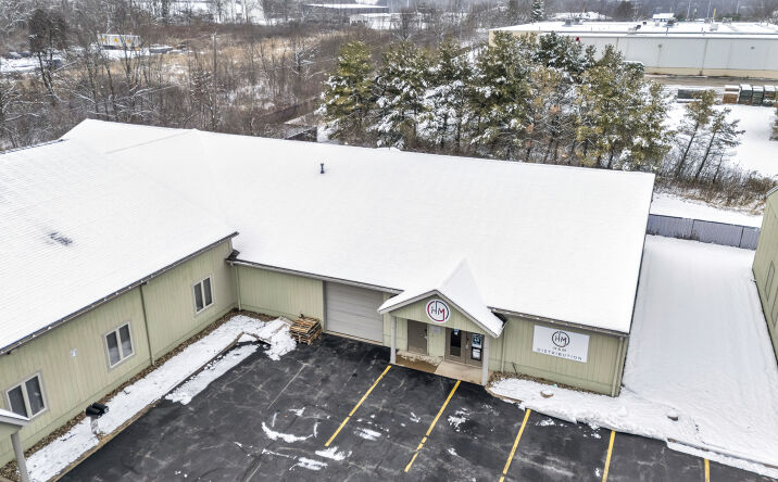 Pictures of Industrial property located at 493 Bev Rd, Youngstown, OH 44512 for sales - image #1