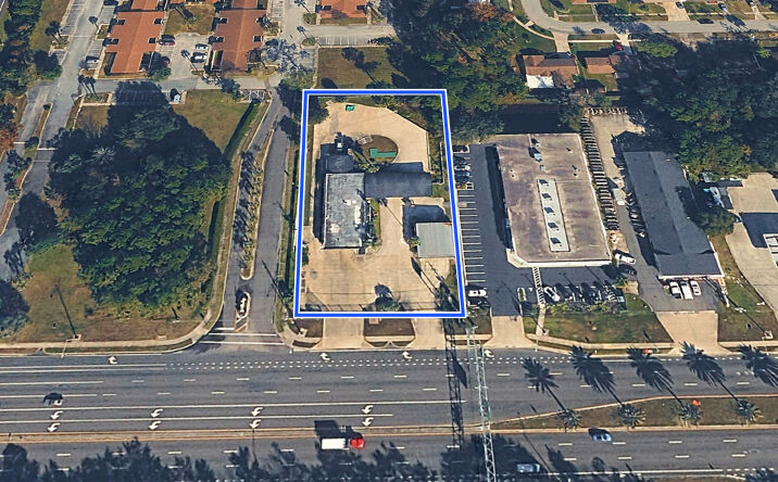 Pictures of Retail property located at 11571 Beach Blvd, Jacksonville, FL 32246 for sales - image #1