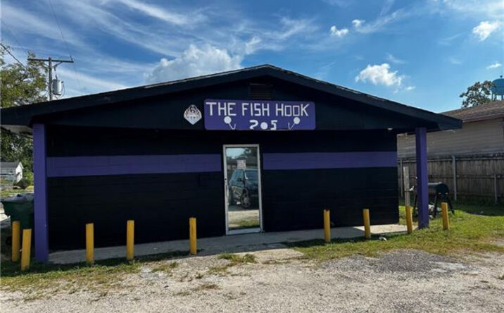 Pictures of Business for Sale property located at 205 4th St, Bridge City, LA 70094 for sales - image #1