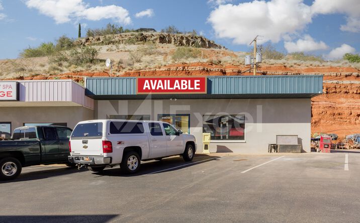 Pictures of Retail property located at 449 N Bluff St, St. George, UT 84770 for sales - image #1