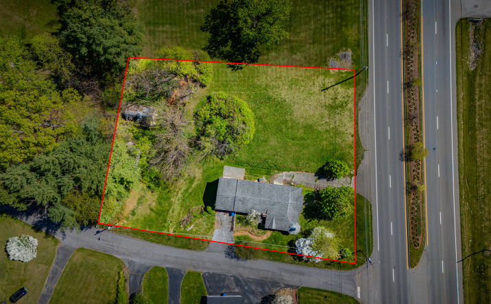 Pictures of Land, Office, Retail property located at 1203 E Jackson Blvd, Jonesborough, TN 37659 for sales - image #1