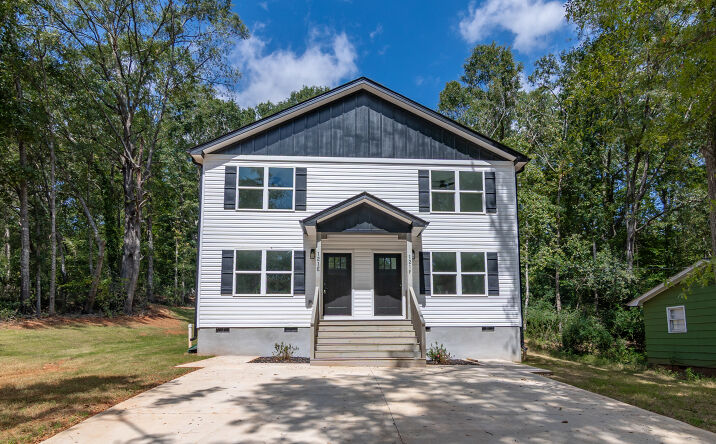 Pictures of Multifamily property located at 120-122 Brookmeade Dr, Anderson, SC 29621 for sales - image #1