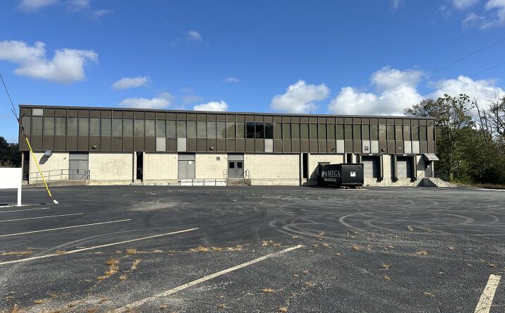 Pictures of Industrial property located at 77 Pawtucket Ave, East Providence, RI 02916 for sales - image #1