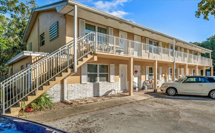 Pictures of Multifamily property located at 85-89 NW Irwin Ave, West Melbourne, FL 32904 for sales - image #1