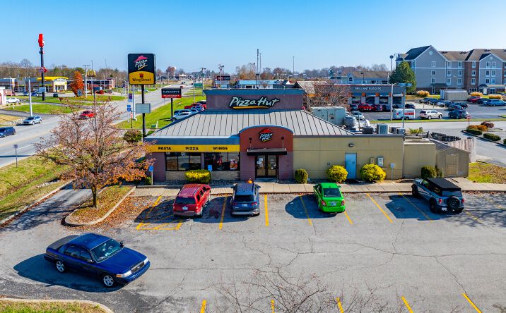 Pictures of Retail property located at 525 S Lk Rd, Scottsburg, IN 47170 for sales - image #1