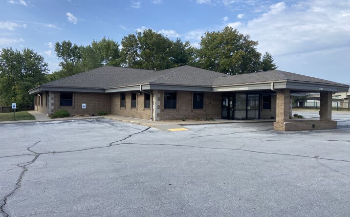 Pictures of Office property located at 2212 W Kearney St, Springfield, MO 65803 for sales - image #1