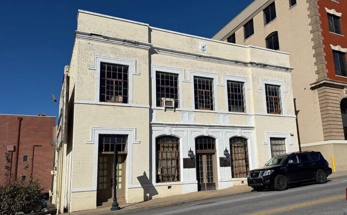 Pictures of Retail, Office, Industrial property located at 509–511 Shelby St, Bristol, TN 37620 for sales - image #1