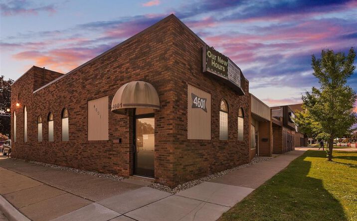 Pictures of Mixed Use, Office, Retail property located at 4601 Allen Rd, Allen Park, MI 48101 for sales - image #1