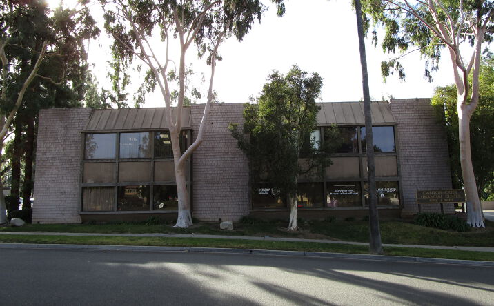 Pictures of Office property located at 5053 La Mart Dr, Riverside, CA 92507 for sales - image #1