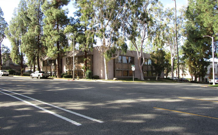 Pictures of Office property located at 5053 La Mart Dr, Riverside, CA 92507 for sales - image #1