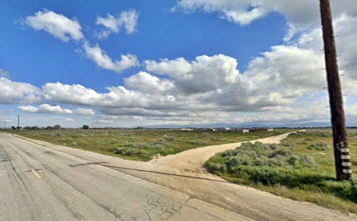 Pictures of Land property located at 4550 E Ave H, Lancaster, CA 93535 for sales - image #1