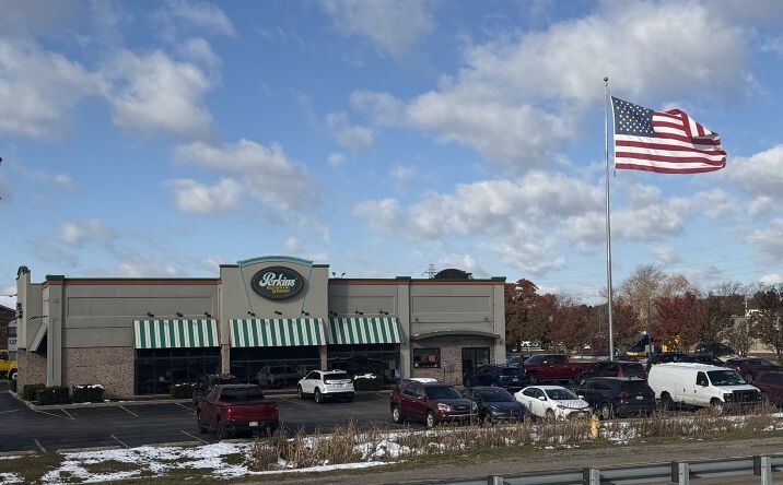 Pictures of Retail property located at 107 Northpointe Blvd, Elkhart, IN 46514 for sales - image #1