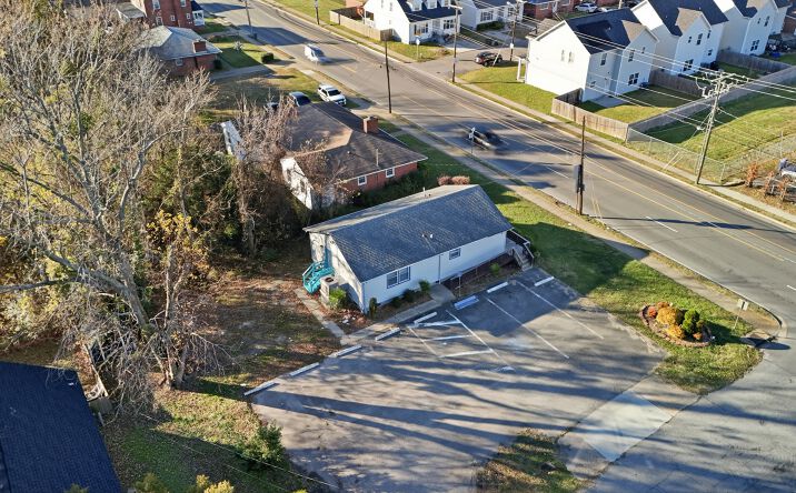 Pictures of Office, Retail property located at 1204 E Pembroke Ave, Hampton, VA 23669 for sales - image #1