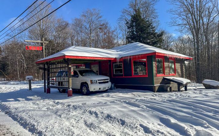 Pictures of Retail property located at 4226 NY-28, Old Forge, NY 13420 for sales - image #1