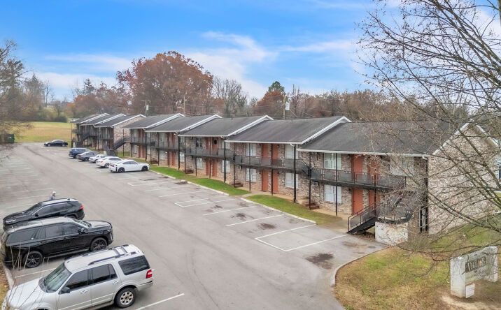 Pictures of Multifamily property located at 3014 Forestdale Ave, Knoxville, TN 37917 for sales - image #1