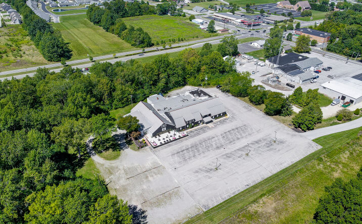 Pictures of Retail property located at 3175 W Elm St, Lima, OH 45805 for sales - image #1