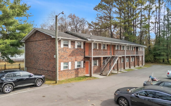 Pictures of Multifamily property located at 2626 Tecoma Dr, Knoxville, TN 37917 for sales - image #1