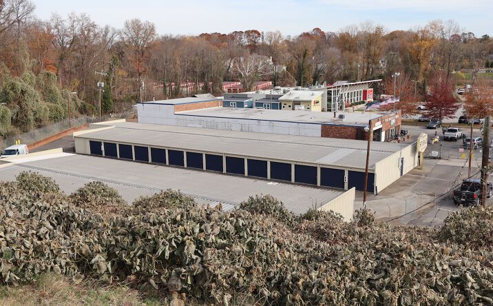 Pictures of Self Storage property located at 4889 Country Club Rd, Winston-Salem, NC 27104 for sales - image #1