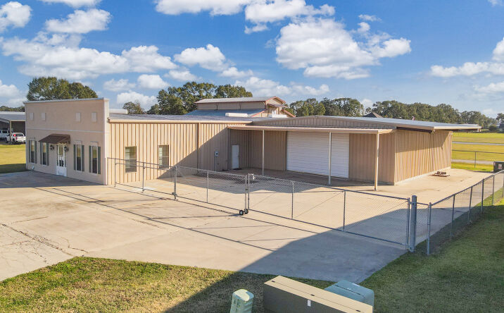 Pictures of Industrial property located at 102 Jared Dr, Broussard, LA 70518 for sales - image #1