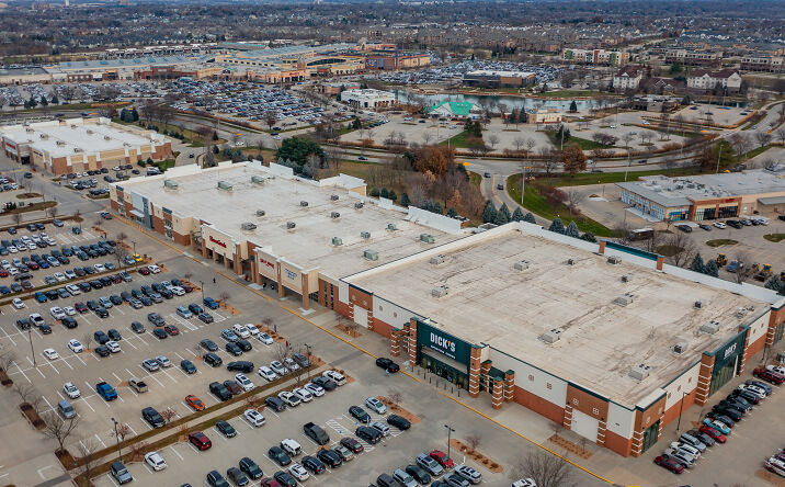Pictures of Retail property located at 320 S Jordan Creek Pkwy, West Des Moines, IA 50266 for sales - image #1