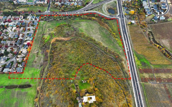 Pictures of Land property located at N. Foothills Road, Medford, OR 97504 for sales - image #1