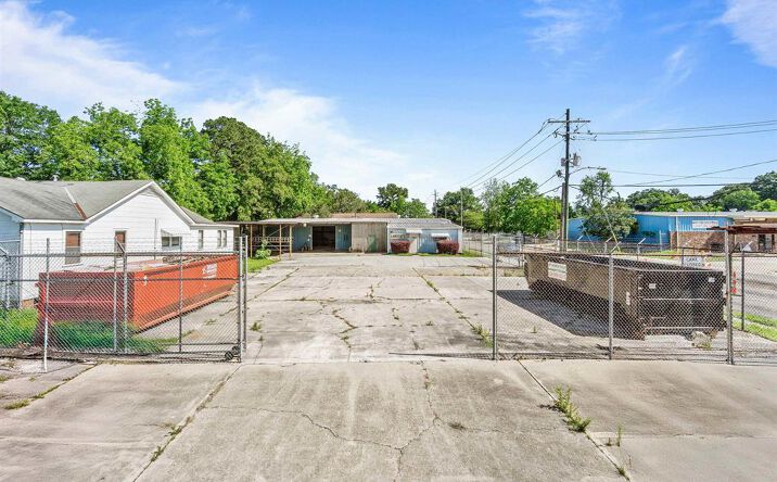 Pictures of Industrial, Office property located at 4959 Hollywood St, Baton Rouge, LA 70805 for sales - image #1