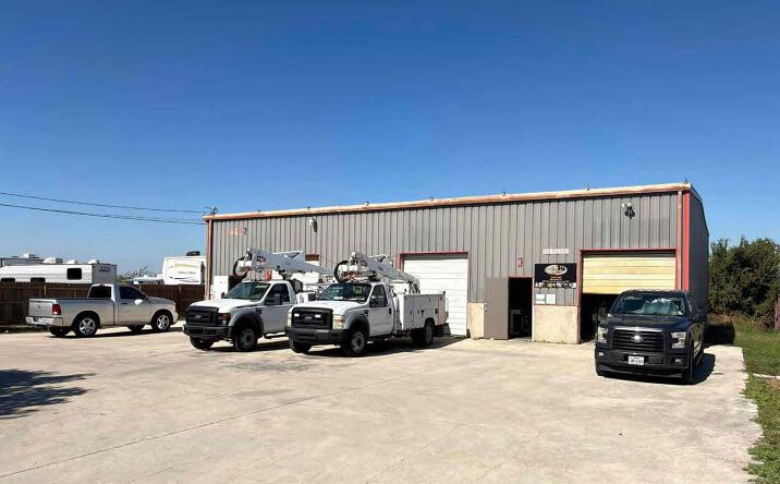 Pictures of Industrial property located at 6627 Topper Run, San Antonio, TX 78233 for sales - image #1