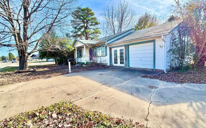 Pictures of Mixed Use, Office property located at 900 E Main, Stigler, OK 74462 for sales - image #1