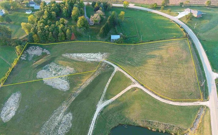 Pictures of Land property located at Lots 3 & 4 Five Points Road, Durango, IA 52039 for sales - image #1