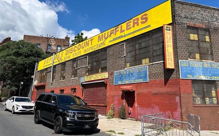 Pictures of Industrial property located at 15 Portal Street, Brooklyn, NY 11233 for sales - image #1
