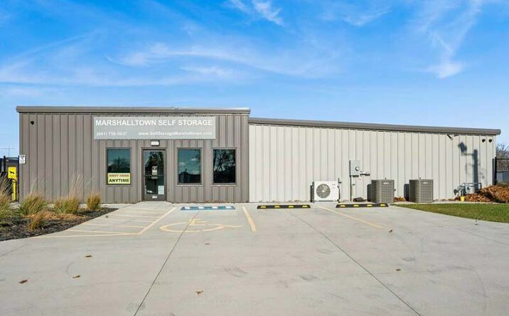 Pictures of Industrial property located at 1101 Lincoln Way, Marshalltown, IA 50158 for sales - image #1