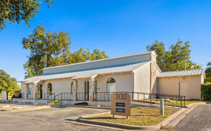 Pictures of Office, Retail property located at 300 S CM Allen Pkwy, San Marcos, TX 78666 for sales - image #1