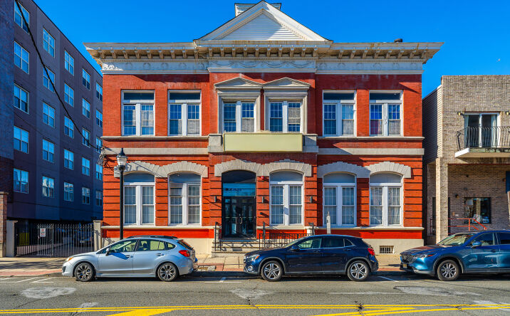 Pictures of Office property located at 4407-11 Park Ave, Union City, NJ 07087 for sales - image #1