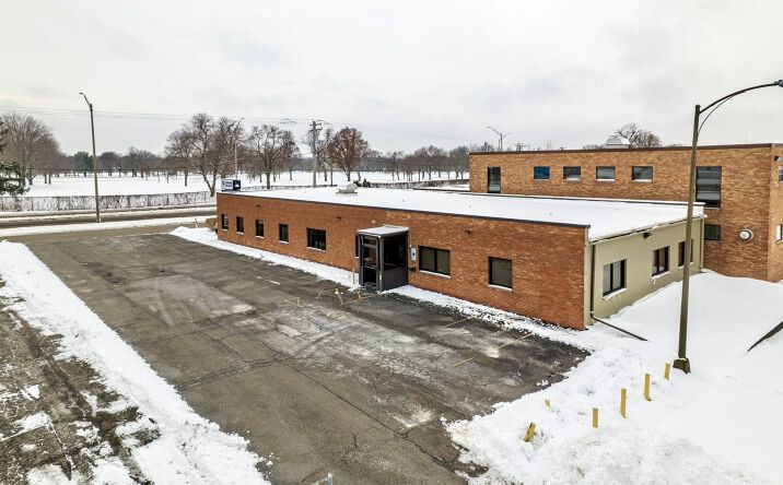 Pictures of Mixed Use, Office, Retail property located at 1316 E Empire St, Bloomington, IL 61701 for sales - image #1