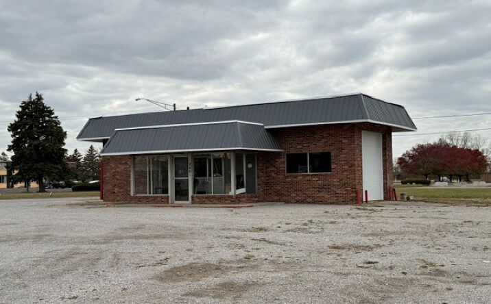 Pictures of Retail, Industrial, Office property located at 2601 Scott St, Napoleon, OH 43545 for sales - image #1