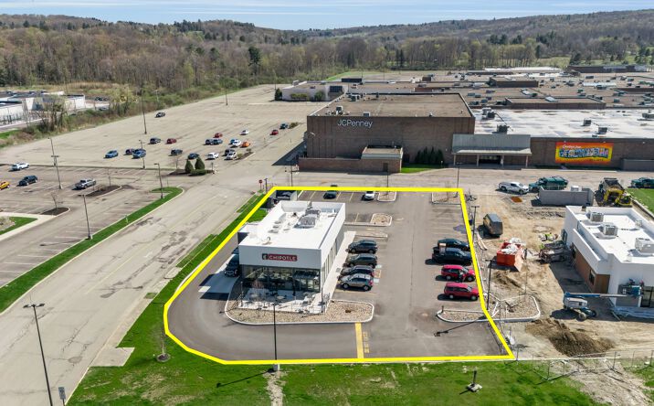 Pictures of Retail property located at 314 E Fairmount Ave, Lakewood, NY 14750 for sales - image #1